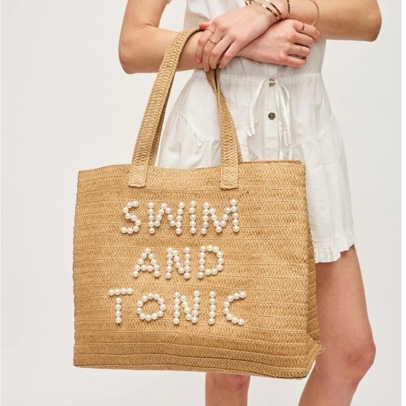 Urban Expressions Handbags - NWT☀️ Urban Expressions Seaton - Pearls Tote Swim And Tonic SOLD OUT EVERYWHERE!